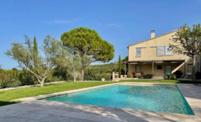 Maison d'architecte avec piscine